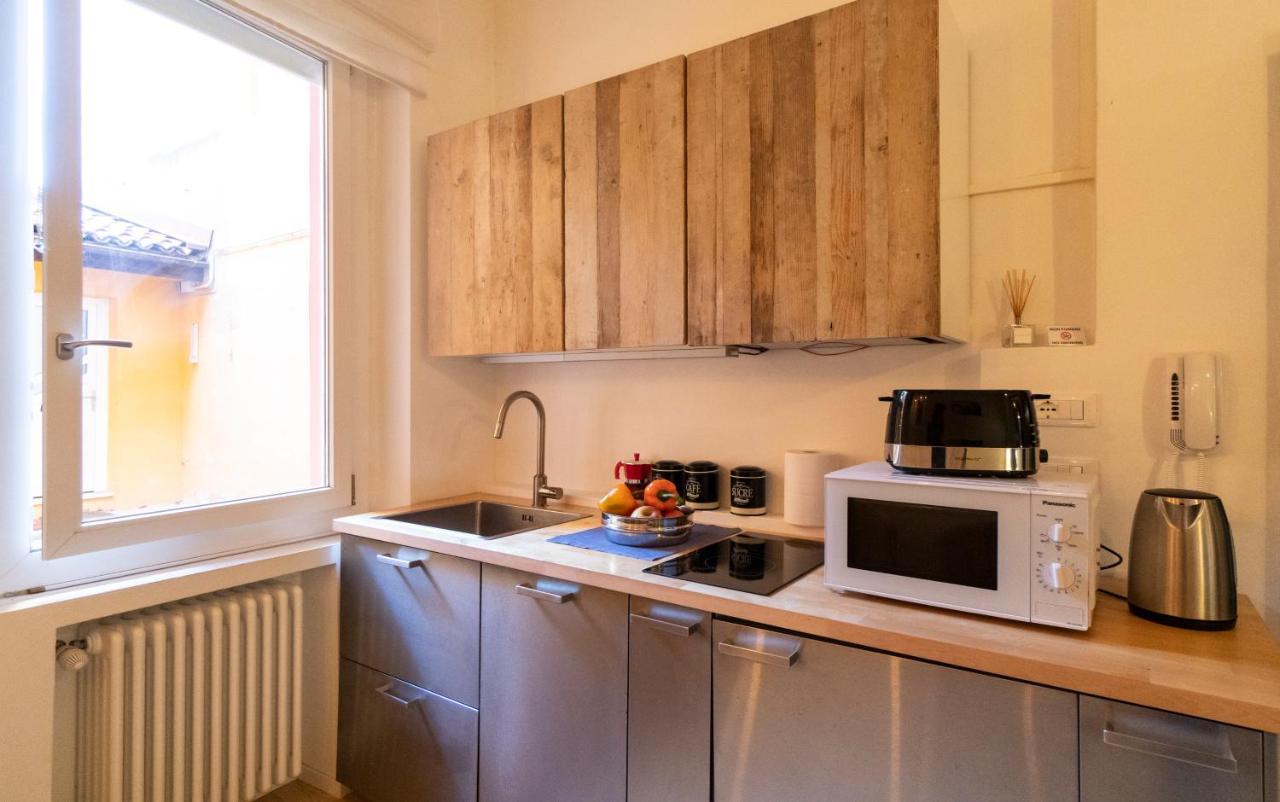 Lovely Studio D'Azeglio By Studio Vita Bologne Extérieur photo